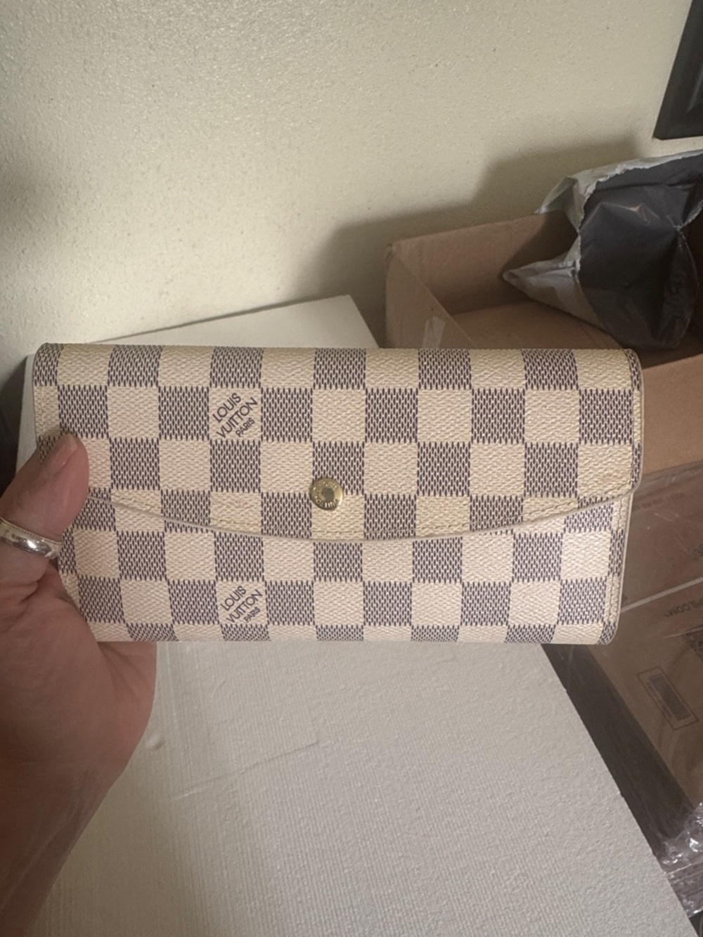 Damier Checkered Cream Wallet - Picture 7 of 7